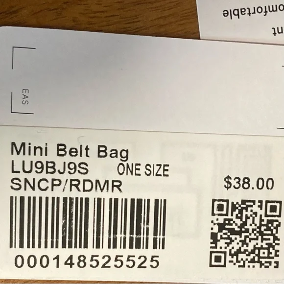 Lululemon Bundle of TWO Mini .7L Belt Bags | Sonic Pink & Black - Picture 12 of 15